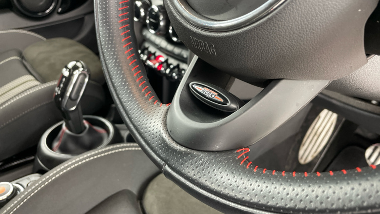 MINI Hatchback 2.0 Cooper S Sport II 5dr Auto [Comfort/Nav Pack] Petrol Hatchback